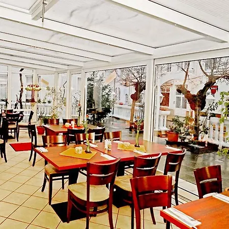 Mesogios בית הארחה