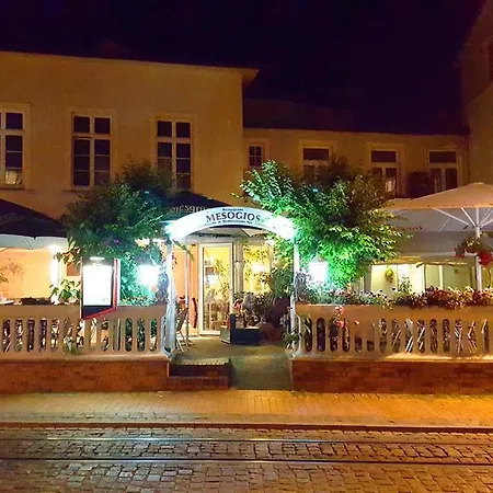 Guest house Mesogios